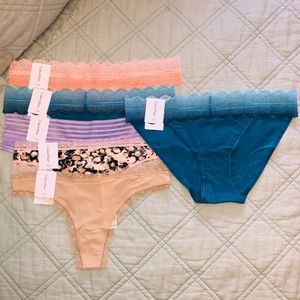 7 pair of Calvin Klein panties (S)